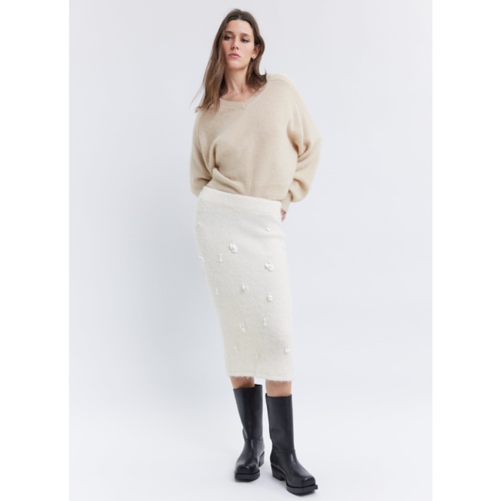Zara Sequin embroidered Alpaca Blend Knit Pencil Midi Skirt Ecru white S NWT - Picture 6 of 15